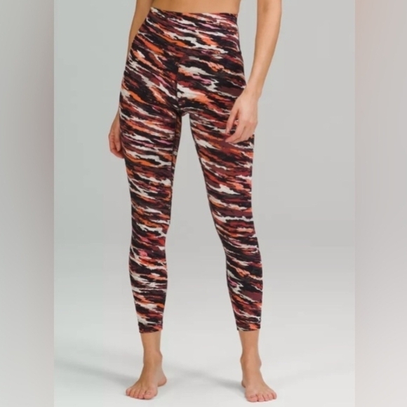lululemon athletica Pants - Lululemo Women's Multicolor Patterned Leggings. Size 4
